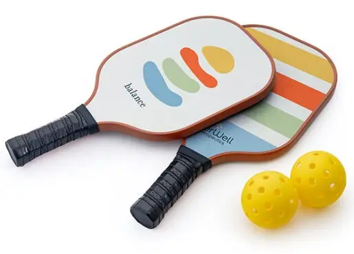 What kind of grip does the handle have?
